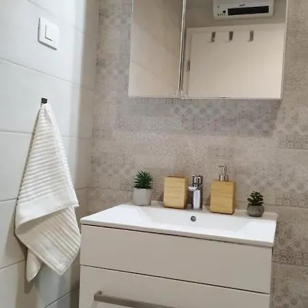Apartman Karlo Διαμέρισμα Πούλα